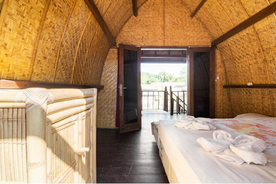 Deep House Bungalows Gili Trawangan Exterior foto